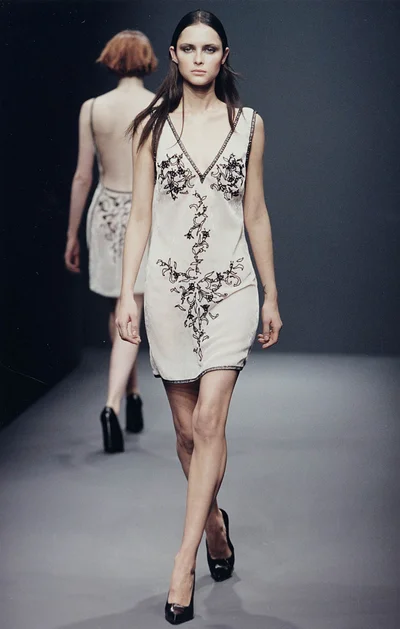 Look 10